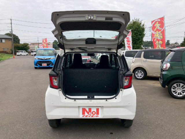 【当店の安心宣言】　★全車事故歴無し【日本査定協会基準】　★全車6万キロ以内の良質車【メーター管理システム基準】　★全車保証付き【国の認定工場（自社工場）で整備】快適なカーライフをお過ごし下さい♪