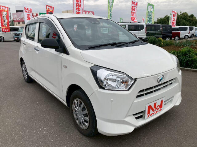 当店の支払総額は保証料金も、法定整備料金も全て含んでおります。明朗会計のクルマ選びができますよう、情報開示を心掛けています。何かご不明な点はぜひお問合せ下さいね！