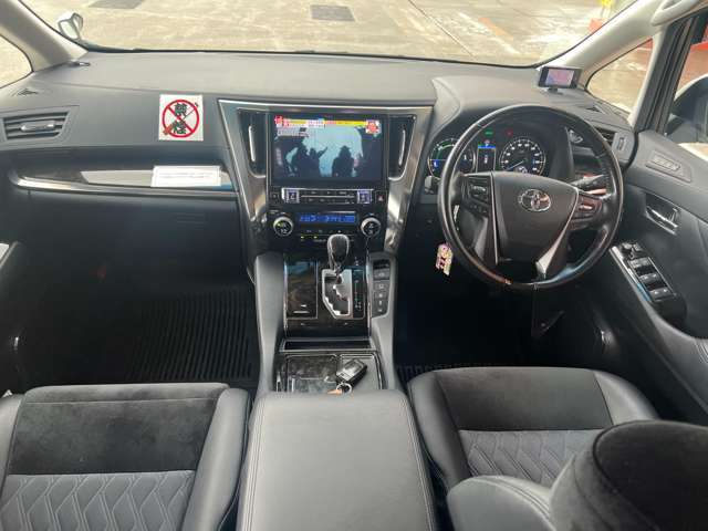 運転席・助手席の俯瞰視点です！乗った際のイメージが湧きますね！