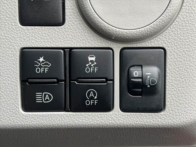 全車鑑定書付き！気になる傷、匂い、状態などありのままのコンディションを正直に公開させて頂きます★査定資格を保持したスタッフが各支社に常駐★