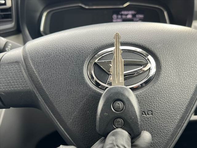 仕入先はオークションだけでなく、お得な下取り車や買取直販車もどんどん入荷中でございます★