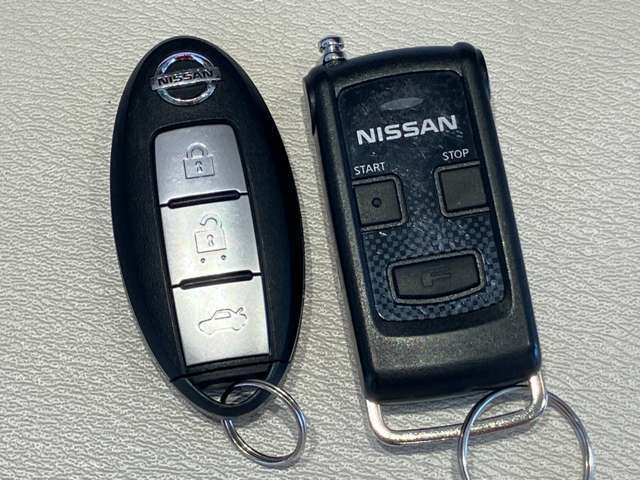 日産 シーマハイブリッド 3.5 VIP G 2018年 6.0万キロ (兵庫県