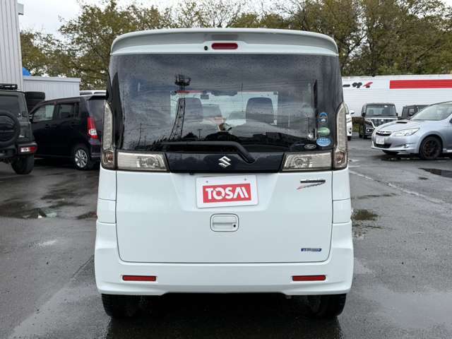 当店は、あいおいニッセイ同和損保の代理店です。また、損保ジャパン日本興亜、東京海上日動保険も取り扱っております。任意保険もお客様に合ったプランをご提案させていただきます。