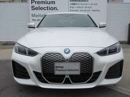 弊社試乗車としてのみ使用しておりましたので喫煙歴も無く保守管理が行き届いております。