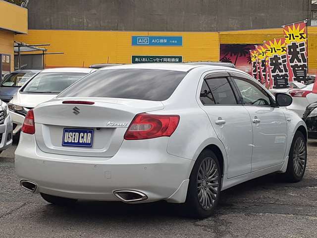 新車もいいけど中古車でも装備がこれだけ充実していて走行も少ない！このお値段ならどうでしょうか！オススメですよ！フリーダイヤル　0120-74-1190！