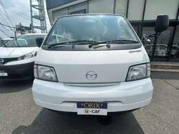 1年の保証付きでご納車させていただきます。車に自信があるからこそできることですね。ご期待ください。