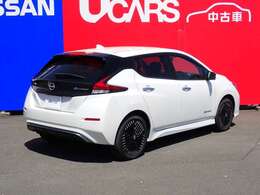 ボディーカラーは人気の、ピュアホワイトパール　です♪