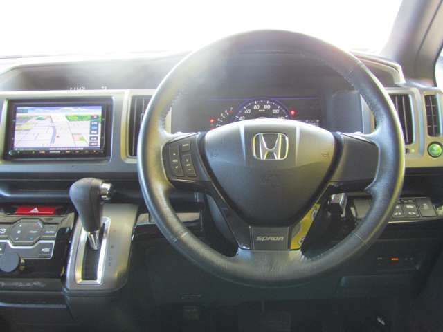 全国販売承ります●ネット成約時に陸送キャンペーン実施中です●車両の状態を動画配信●スマートフォン対応●LINE公式アカウントに登録！お気軽にお問合せ下さい●ホームページに特典ありますよ●