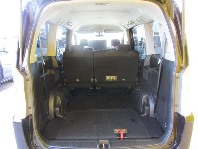 当社にてタイヤ交換も承っております●新品タイヤから中古タイヤやスタッドレスタイヤ等も当社でお安く承りますよ●もちろん社外アルミホイールの取付も承っております●お気軽に当店スタッフまでご相談下さいね●