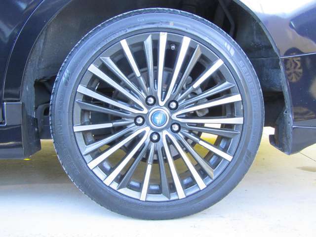 掲載車以外にもホームページに在庫多数御座います●検索キーワード●ロープライスカー●で検索！全車メーター管理システム採用●