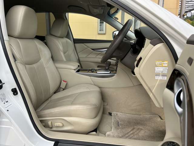 全国ローン対応可能♪下取車両も任せて下さい♪その他諸経費、総額費用のご相談にも出来る限りご対応させて頂きます♪お客様に喜んでお乗り頂けるよう精一杯頑張ります♪