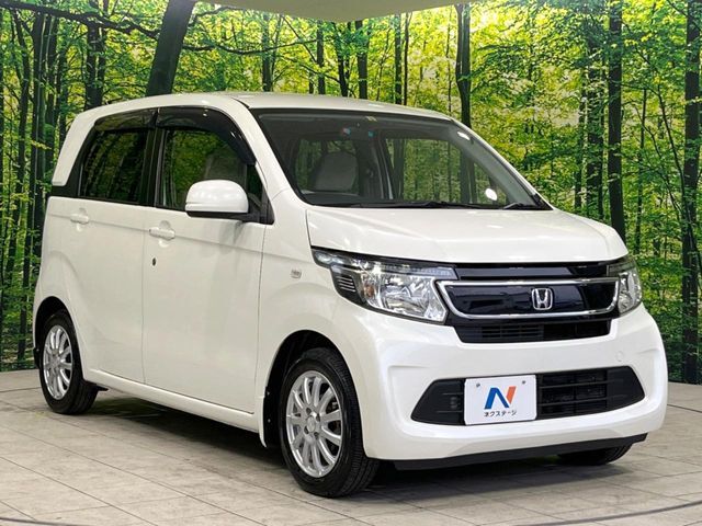 大好評のボディコーティング「弾スプラッシュコート」もご納車までに施工可能。通常のガラスコートと異なる、耐久年数6年の無機質ガラスコーティングが、ボディをキレイな状態に保ってくれます。