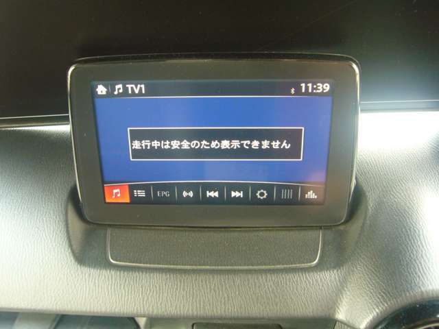 ＄テレビ＄も見れるナビですよ～！