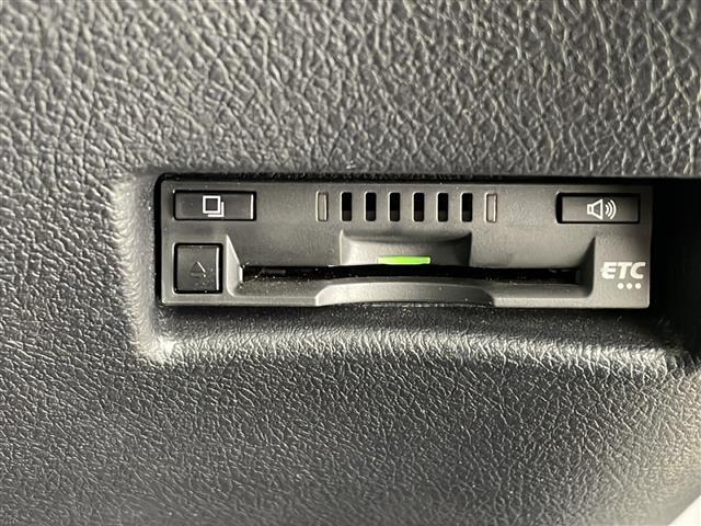 気になる車はお電話やメールで当店にお問い合わせください！なお、お電話での在庫の取り置きはできません。ご来場の際は、商談が重なる事が増えていますので事前に在庫有無をご確認くださいませ！