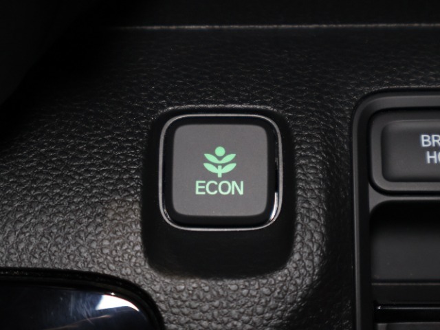 ECONスイッチの効果とあなたの運転で、クルマと力をあわせ「燃費向上＝ガソリン代の節約＝CO2 削減」のチャレンジをお楽しみください