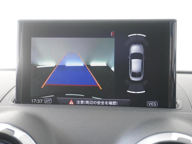 リヤモニターにより車庫入れもより安全にお乗りいただけます