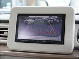 【バックカメラ】駐車が苦手な方でも安心してお乗りいただけます。リバース連動で画面が切り替わるのでとっても便利です。