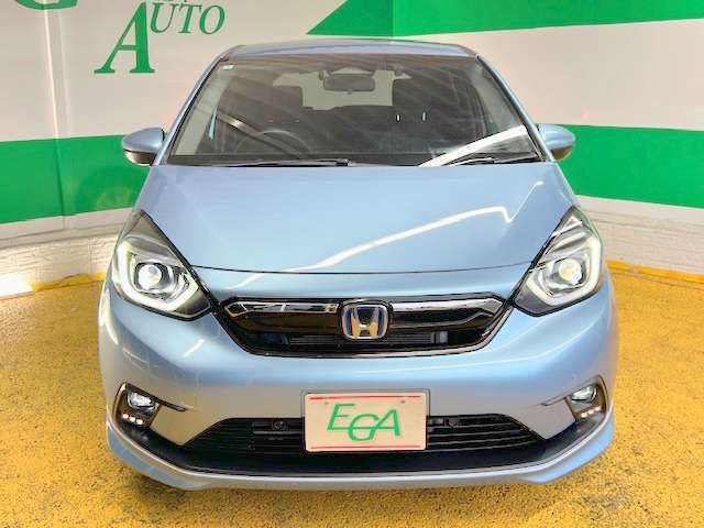 自動衝突被害軽減ブレーキ搭載車です！障害物センサーも付いてます！