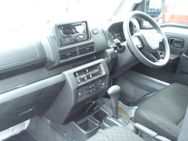 新車、中古車の購入はもちろん車検・修理・点検・保険・買い取りなんでもお気軽にご相談ください(^^♪