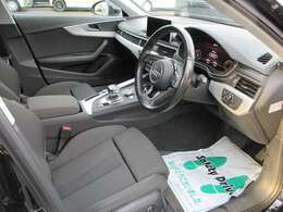 室内広々キレイです。