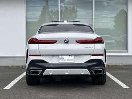 安心のネットワーク。全国187箇所（2025年2月現在）のBMW正規ディーラーのサービスセンターで整備・保証修理を受けることができます。