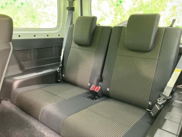 WECARSでは各商談席に大型モニターをご用意しております！見やすい大画面でゆったりと全国の在庫をご覧いただけます！是非ご来店お待ちしております！