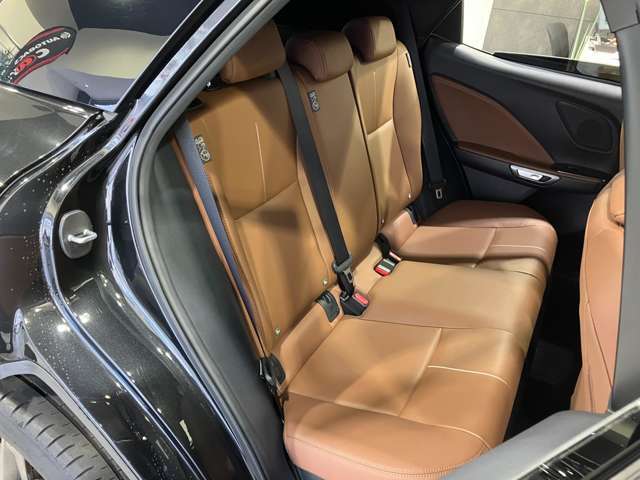 ★当店でご契約していただいたお車には、1年から最長5年の選べる保証プラン【おクルマ安心保証】を付帯することができます！　購入後のトラブルに関するアフターサービスもご安心ください。