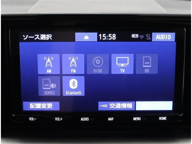 9インチ大画面ナビ搭載で、初めての道や遠出でも安心です！機種によってはTV・DVD・オーディオプレイヤー接続・ブルートゥース機能などでいろいろな使い方も出来ますよ！