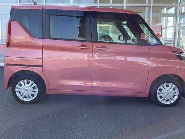 ドアバイザー付の車両です