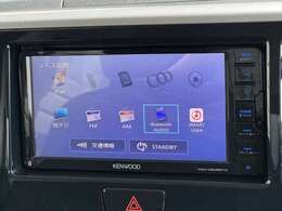ナビゲーションはKENWOODのメモリーナビです★MDV-D505BTWの型番タイプ☆Bluetooth機能もございますので、お気に入りの音楽をお車でもお聴きいただけます★