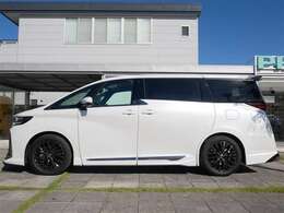 弊社専任のスタッフによるまるまるクリンを実施。