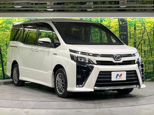 大好評のボディコーティング「弾スプラッシュコート」もご納車までに施工可能。通常のガラスコートと異なる、耐久年数6年の無機質ガラスコーティングが、ボディをキレイな状態に保ってくれます。