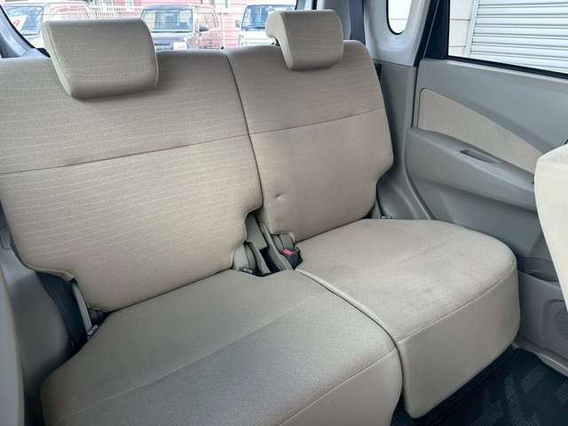 シートの広さも十分にありますので、荷物を置いたりするのにも適しています！