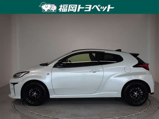 コンパクトなボディとゆとりある空間を両立させたスポーツ　GRヤリス　RS　が入荷しました。