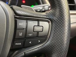 【セーフティセンスプラス】走行中に前方の車両等を認識し、衝突しそうな時は警報とブレーキで衝突回避と被害軽減をアシスト。より安全にドライブをお楽しみいただけます。