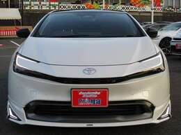 日本全国何処でも登録納車応対いたします。2年間の全国対応可能な保証も完備しており県外の方も安心です（広島県内の方も可能です）車種年式で保修料が変わりますのでご相談ください。