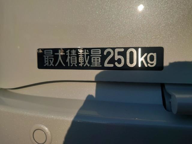 九州運輸局指定工場になります。車検、整備、お車の事なら何でもお任せ下さい♪