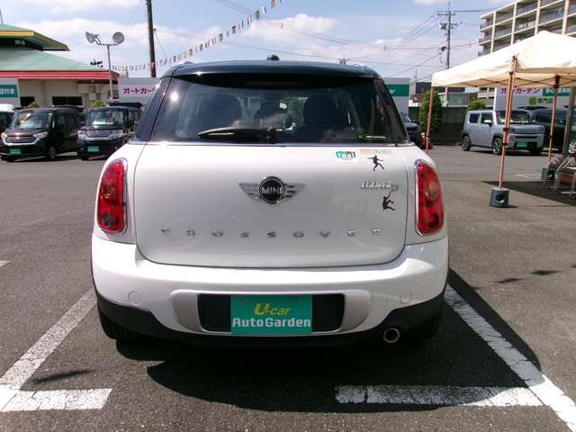 リアワイパー付きなので、雨の日でも安心です(^^)/