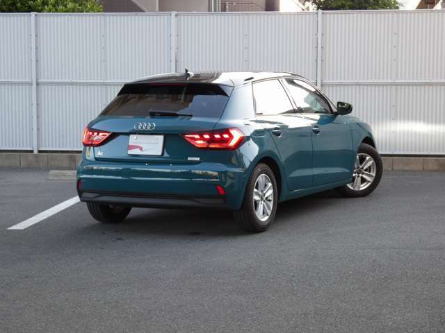 Audi認定中古車の保証内容：エンジンやブレーキなどの重要部品はもちろん、オーディオ、ナビゲーションシステム等の快適装備まで幅広く保証。万一不具合が発生した場合は、全国のサービス工場で無償修理します。