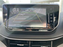 こちらは各種機能の一部のお写真になります！本体設定、車両設定のボタン。それに加えてTV、ラジオなどの機能もあります！交通情報などの機能もあり、運転に役立つ機能が多数ついております！