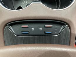 ガリバーグループでは主要メーカー、主要車種をお取り扱いしております。全国約460店舗の在庫の中からお客様にピッタリの一台をご提案します。