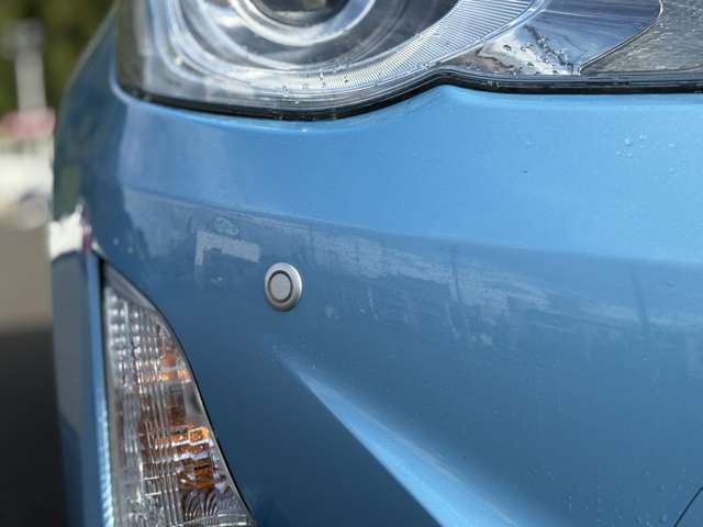 「コーナーセンサー」　車の周りにぶつかりそうなものがあると知らせてくれます！