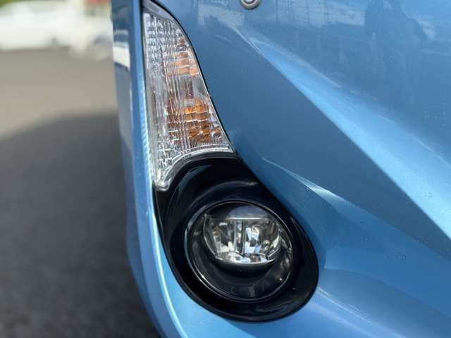 「フォグランプ」　霧の中ではヘッドライトではなく、コチラを使いましょう♪