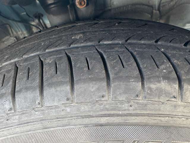 タイヤの残量です。