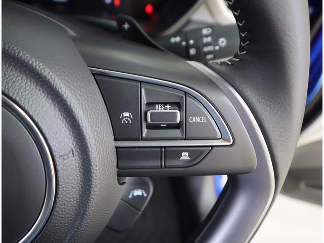 追従機能付きクルーズコントロールシステム・車線逸脱抑制機能装備☆　設定した速度を自動で維持しつつ前方の車との車間距離を保って走行し、車線をはみ出さないをサポート。高速道路走行時に便利♪