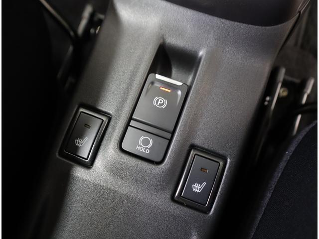 電動パーキング・運転席＆助手席シートヒーター装備☆より快適にお使い頂けます。