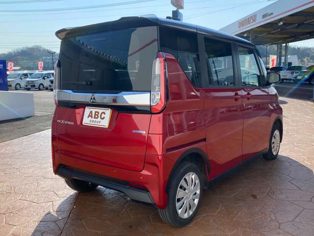 併設の中国運輸局指定民間車検工場にて、車検はもちろん、点検、修理、カーエステ、鈑金塗装など、カーライフをトータルサポート致します。