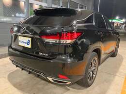 【お支払い総額】　　当社の支払総額は整備点検費用、登録費用など込みの店頭納車価格です。上乗せはございませんのでご安心下さい♪遠方に関しては別途輸送費が別途かかりますのでお問い合わせください。