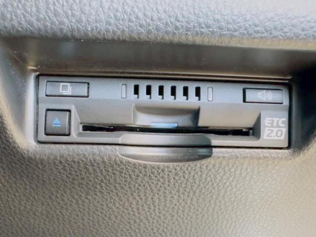 お車に合わせて無料保証以外にも、保証範囲、期間、距離を拡充させた有料保証もご用意しております！中古車の購入が初めてで不安・・・というお客様もご安心ください！