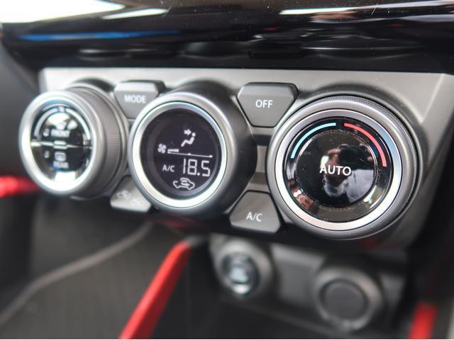 オートエアコン　車内の温度を自動で設定温度に調節してくれます♪